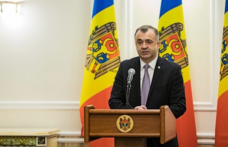 Prim-ministrul Ion Chicu a anunțat astăzi că își dă demisia împreună cu întregul Cabinet de miniștri.